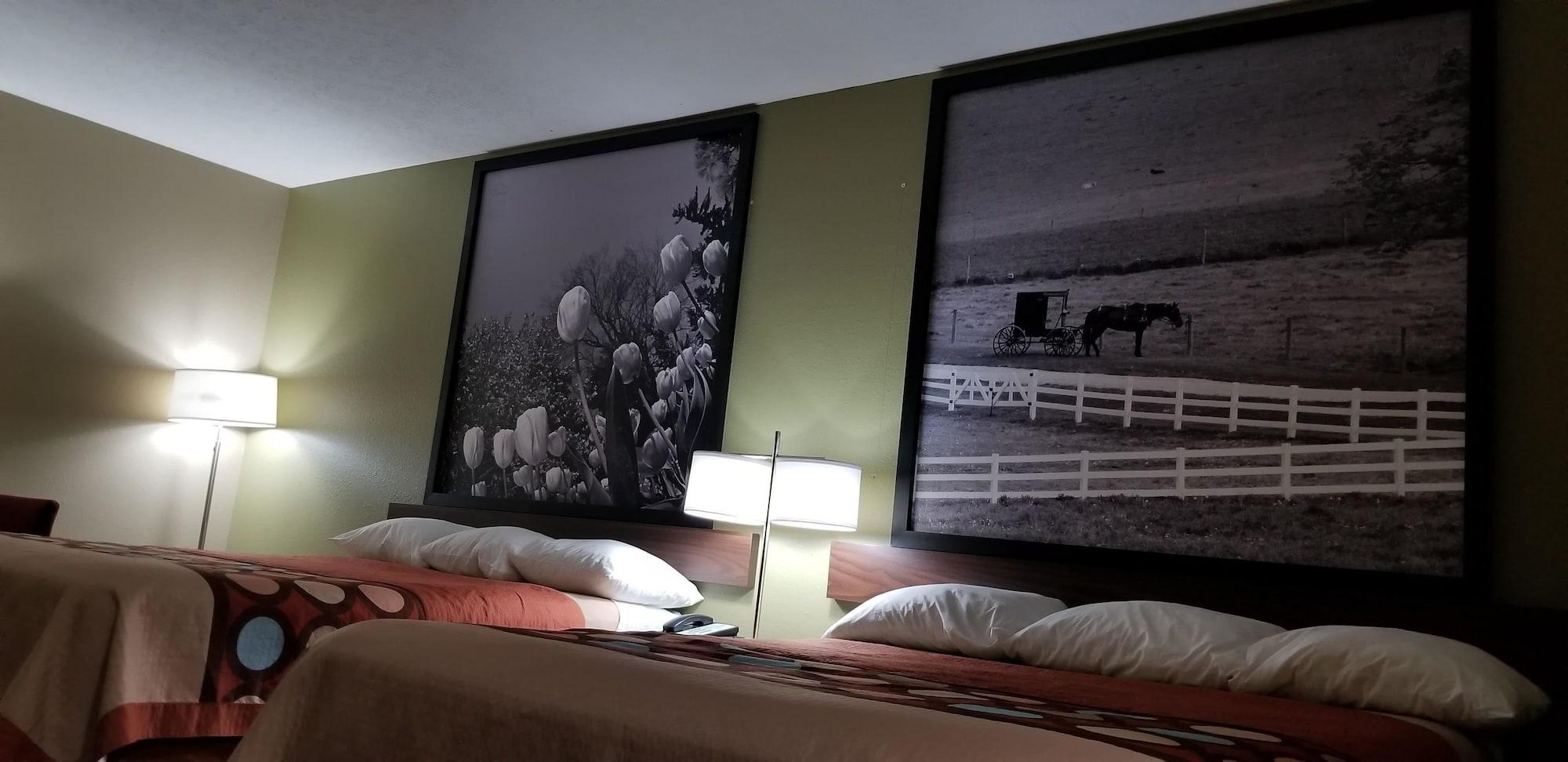 Super 8 By Wyndham Bellefontaine Hotel Exterior photo